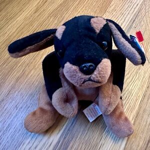 𝅺Ty Beanie Baby Doby